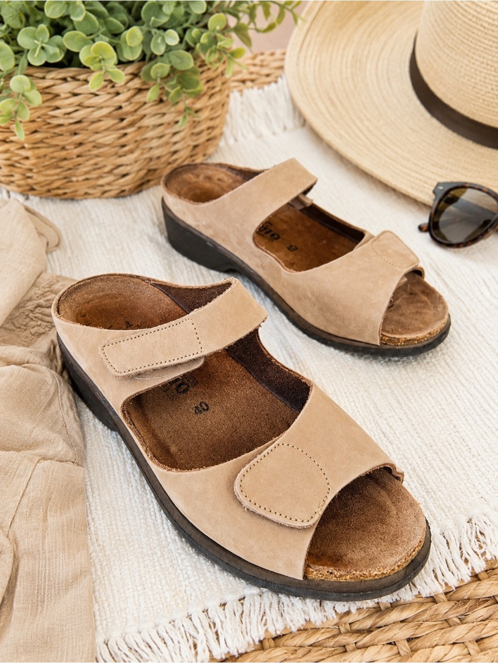 MEPHISTO GETHA ADJUSTABLE STRAP TAN LEATHER SANDALS SIZE 40 or U.S. 10